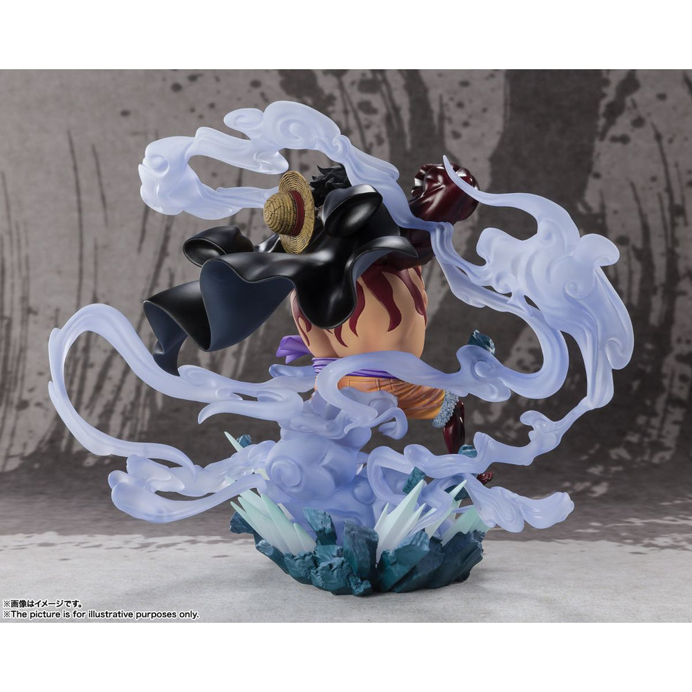 
                  
                    Monkey D. Luffy Gear 4 FiguartsZERO figure from One Piece, captured mid-battle, representing a moment from the intense Battle of Monsters on Onigashima.
                  
                